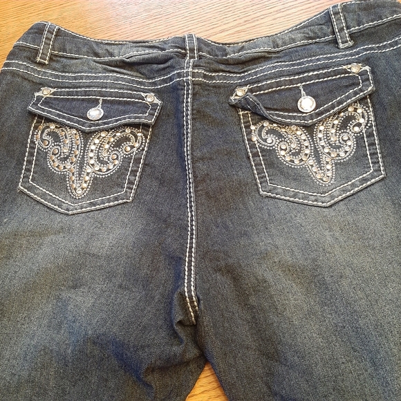 Ladies Jean's plus size - Picture 4 of 8